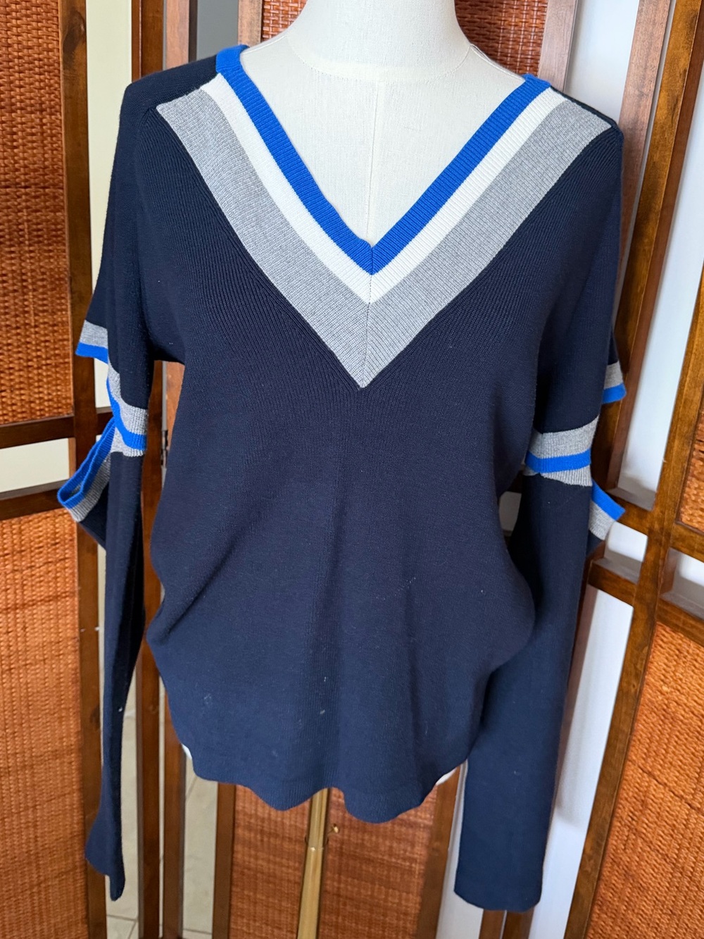 Bailey 44 Navy V-Neck Sweater with Grey & Blue Trim, arm cut outs Large